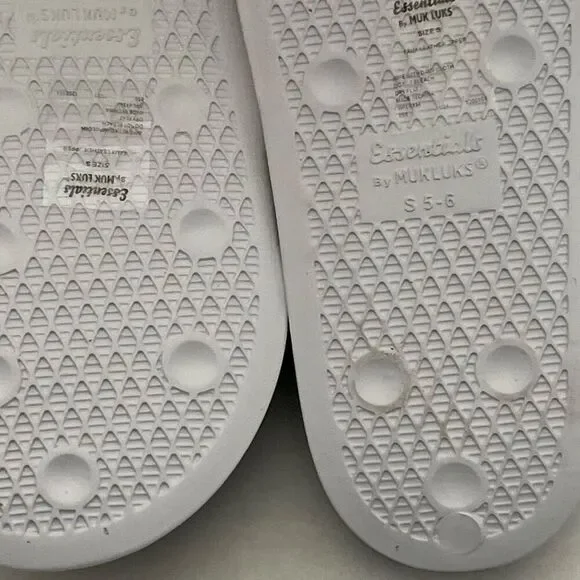 Muk Luks Women's Green White Tropical Slip On Slide Sandals Size Small 5-6 NWT - Picture 7 of 9